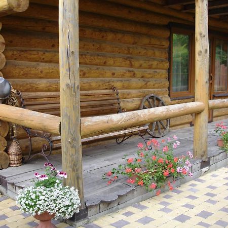 Смерекова Хата โปชายิฟ ภายนอก รูปภาพ